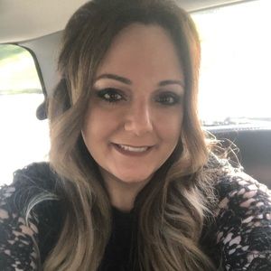 Meet your Posher, Lori